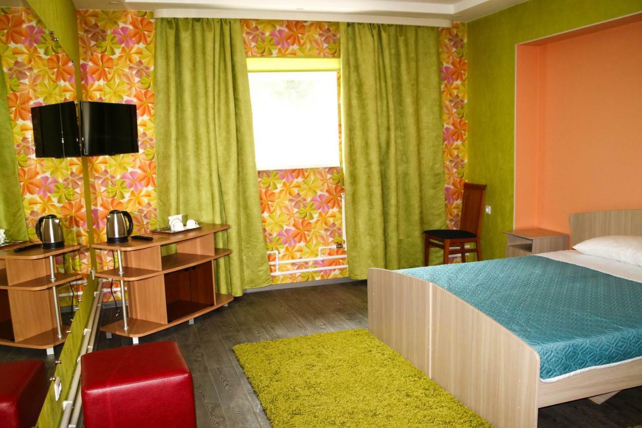 Hotel Gostinica " Riviera " Novokuzněck Exteriér fotografie